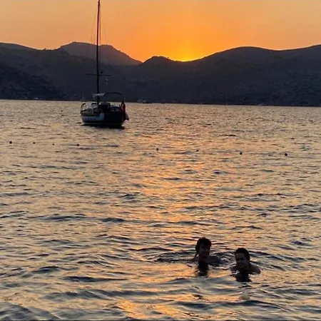 Cinar Karavan * Μαρμαρίς